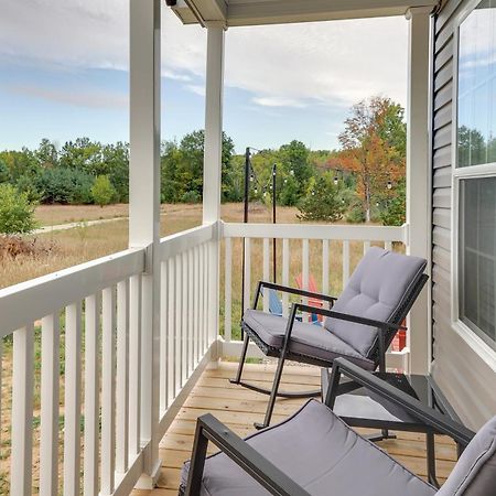 Family Home In Rapid City About 4 Mi To Torch Lake! Екстер'єр фото