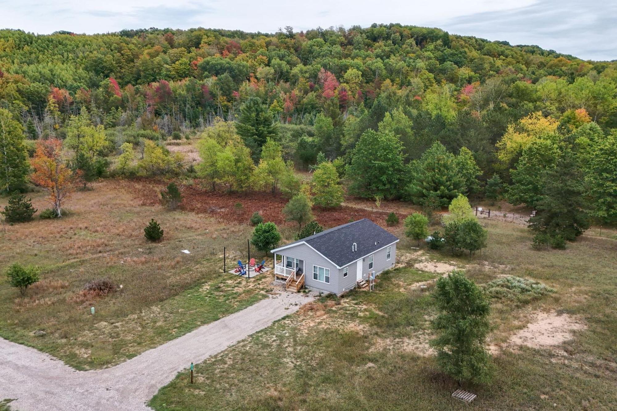 Family Home In Rapid City About 4 Mi To Torch Lake! Екстер'єр фото